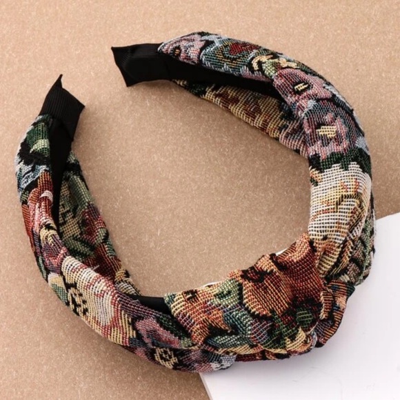 Boho Floral Embroidered Knot headband - Picture 4 of 6